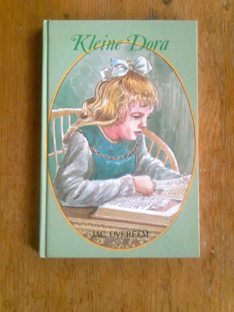 Kleine Dora, door Jac. Overeem, Ophalen of Verzenden, Gelezen