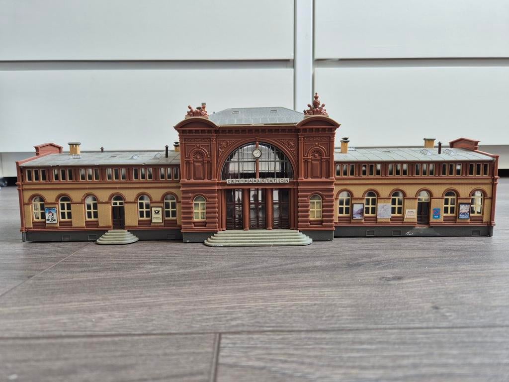 Faller H0 Station Mittelstadt (110115) met verlichting, Ophalen of Verzenden, Gelijkstroom of Wisselstroom, Brug, Tunnel of Gebouw