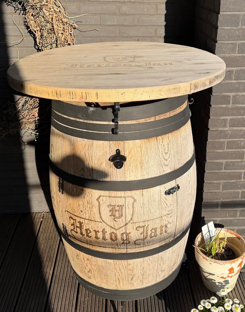 Statafel biertafel hertog jan, Ophalen, Gebruikt