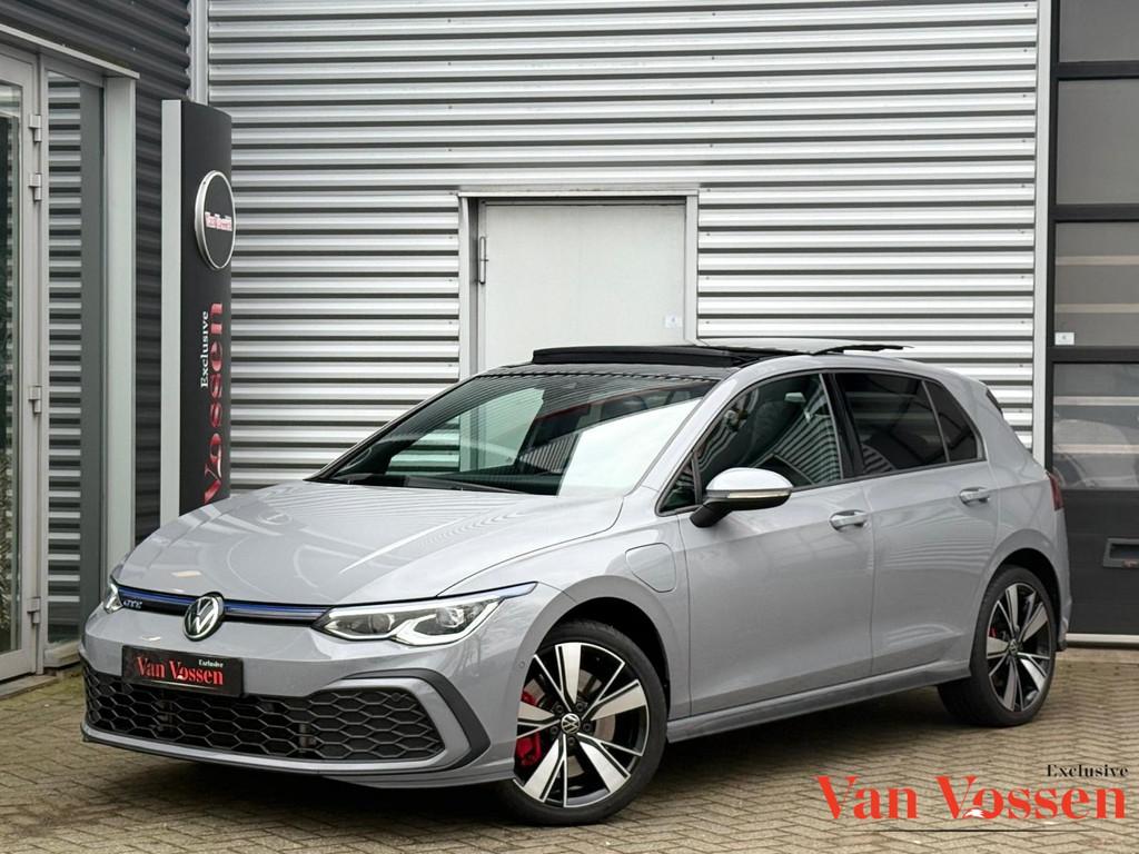 Volkswagen Golf 1.4 Ehybrid GTE 245PK|Pano|HEADUP|Keyless|IQ, 12 maanden, Stof, Gebruikt, Euro 6