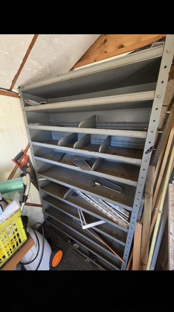 Gratis vakkenkast, Ophalen of Verzenden, Gebruikt