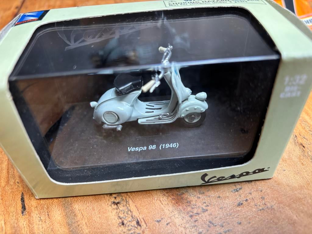 Vespa 98 (1946) & Vespa 125 (1960) modelscooters, Ophalen of Verzenden, Nieuw, Overige typen, Overige merken