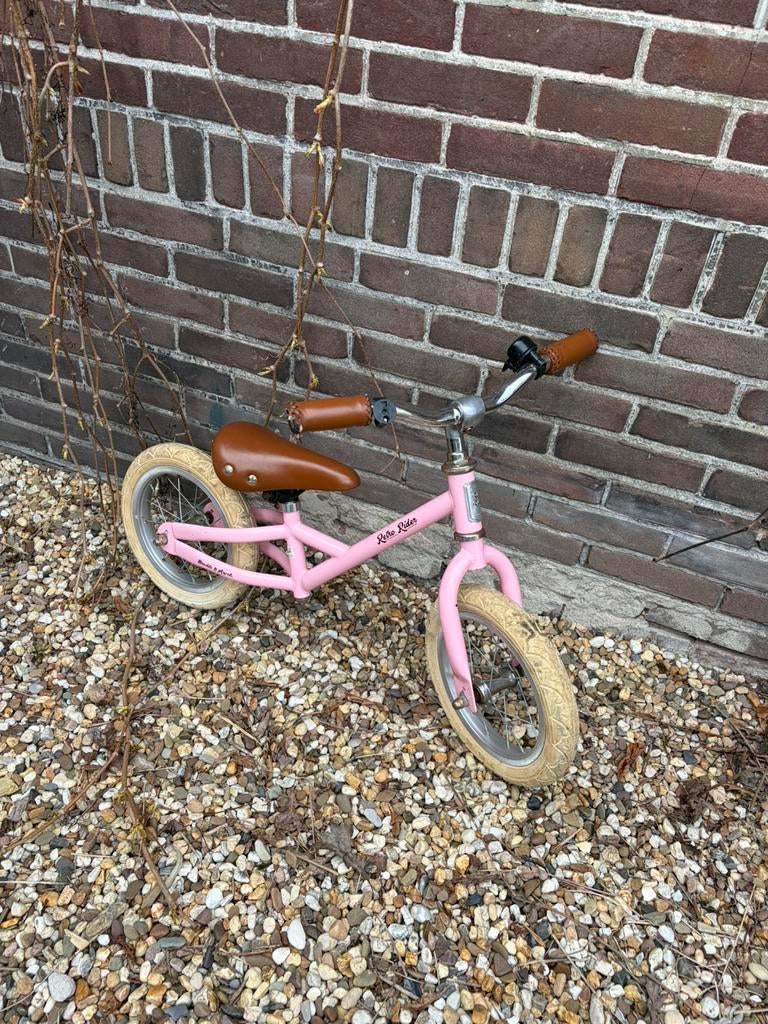 Roze loopfietsje meisje, Ophalen, Zo goed als nieuw, Minder dan 16 inch