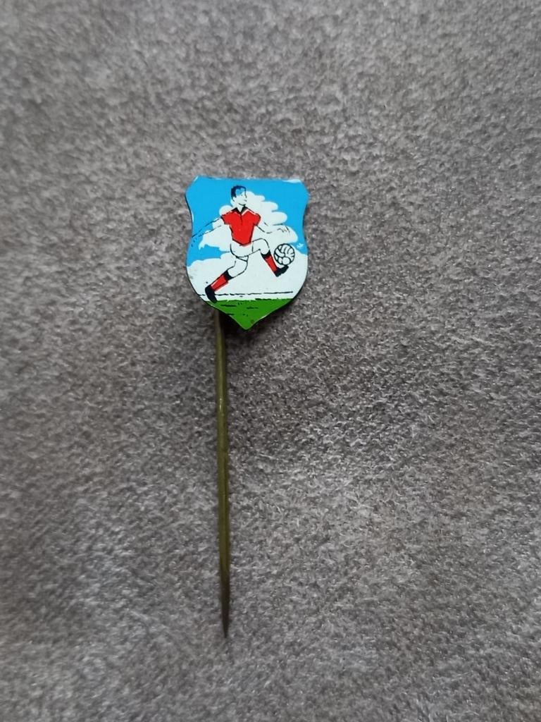 Speldje Voetballer, Ophalen of Verzenden, Gebruikt