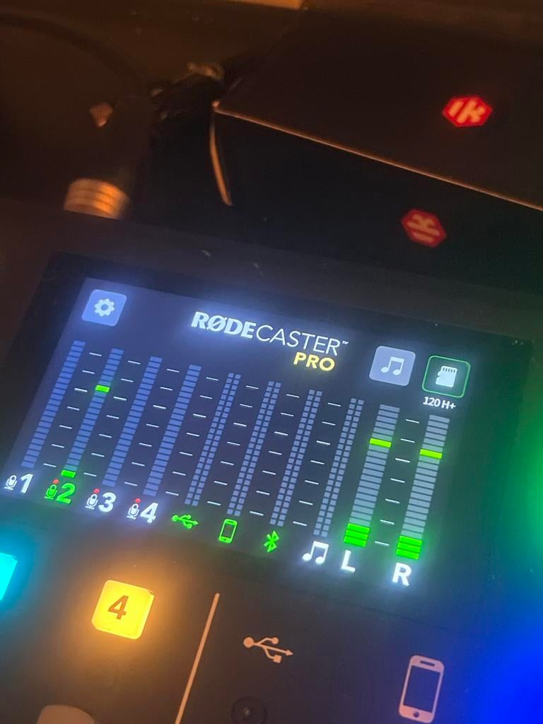 Rode Rodecaster Pro - Podcast Studio Console, Ophalen of Verzenden, Zo goed als nieuw, Minder dan 5 kanalen, Microfooningang