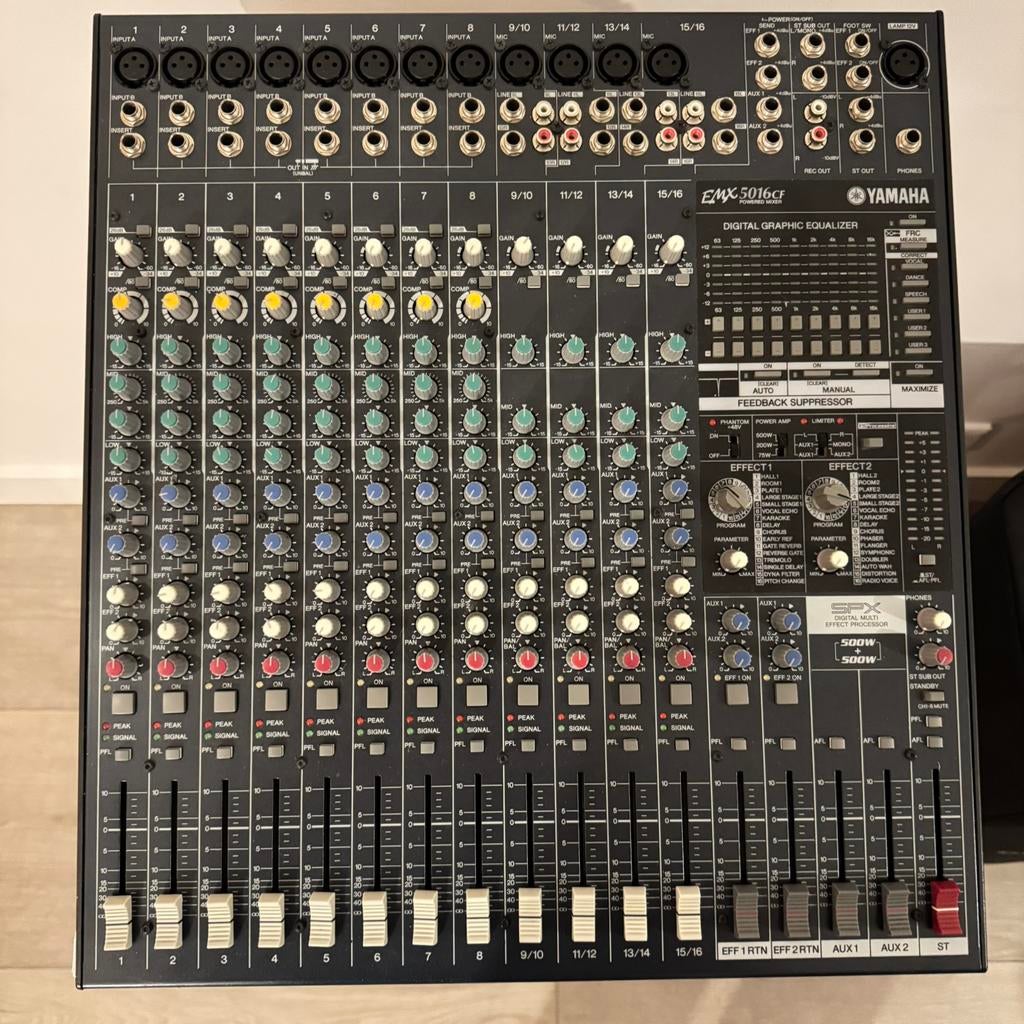 Yamaha EMX 5016cf 2x500watt met 2x digitale effecten, Ophalen, Zo goed als nieuw, 20 kanalen of meer
