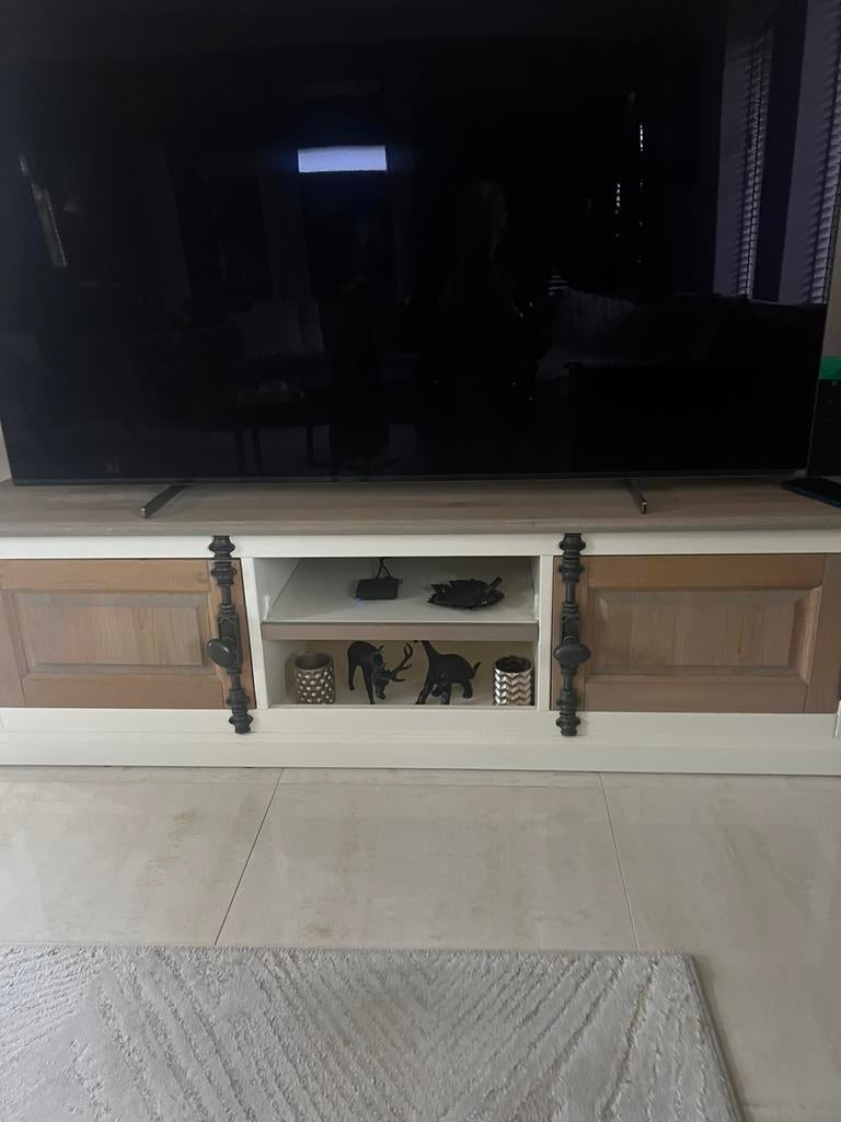 Mooi Richmond TV meubel, Ophalen, Zo goed als nieuw