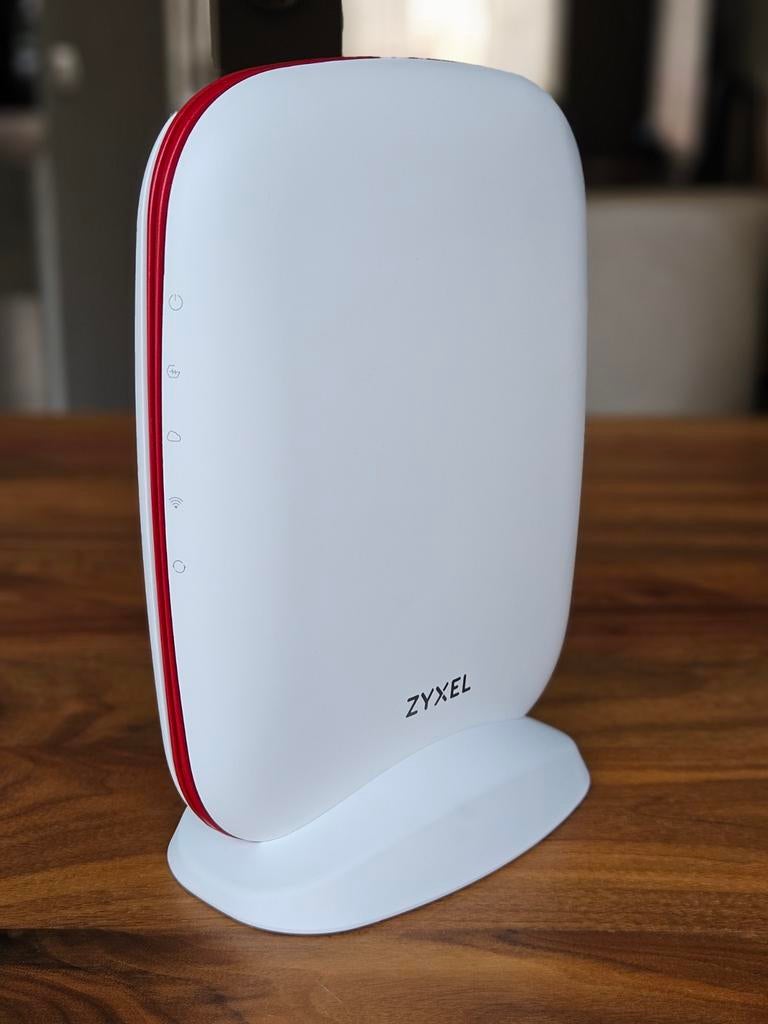 Zyxel SCR 50AXE WiFi 6E router, Computers en Software, Routers en Modems, Ophalen of Verzenden, Zo goed als nieuw, Router, Zyxel