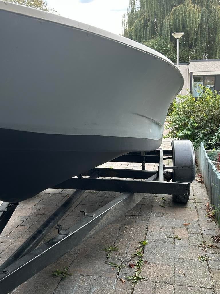 Opknap bootje 3,80m x 1,4m - met trailer!, Ophalen, Gebruikt