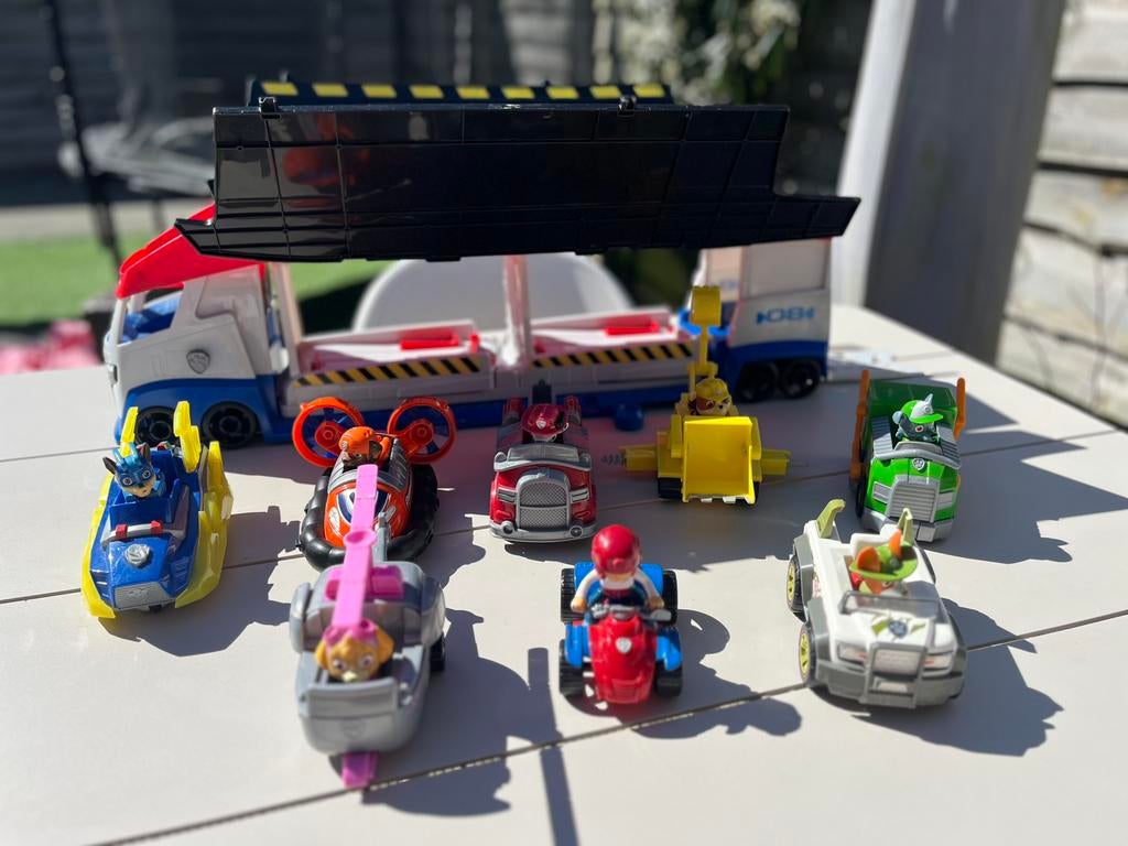 Paw Patroller incl. 8 voertuigen, Ophalen, Gebruikt