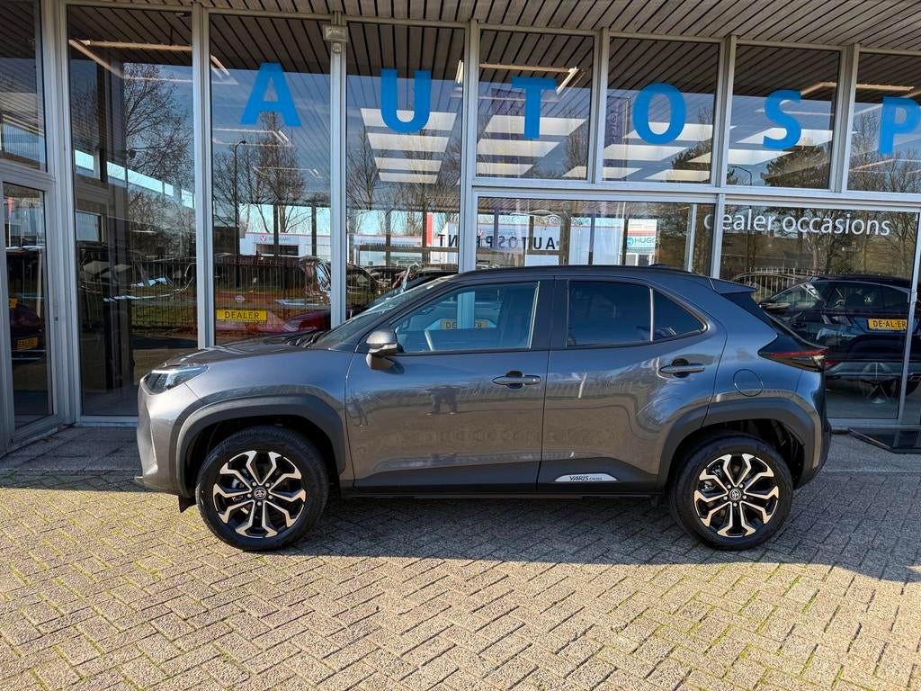 Toyota Yaris Cross 1.5 Hybrid 130 Dynamic ,APPLE CARPLAY, CA, Gebruikt, Zwart, 116 pk, 23 km/l