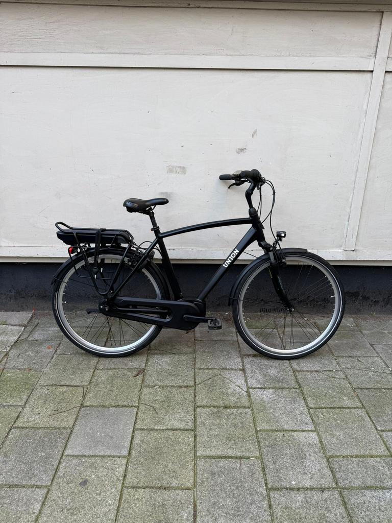Union elektrische heren fiets bosch middenmoter, Ophalen, Zo goed als nieuw, Overige merken, Versnellingen