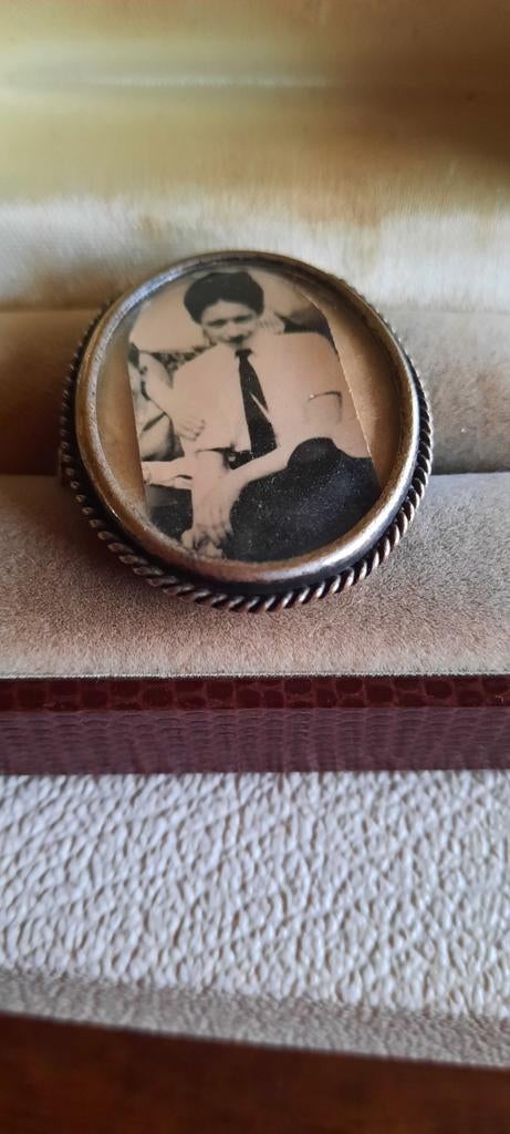 Antieke  broche, rouwbroche,fotobroche ,medaillon., Sieraden, Tassen en Uiterlijk, Antieke sieraden, Ophalen of Verzenden, Overige materialen