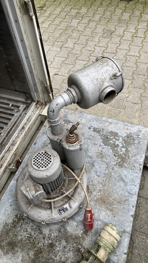 Baumuster pomp, Ophalen, Gebruikt