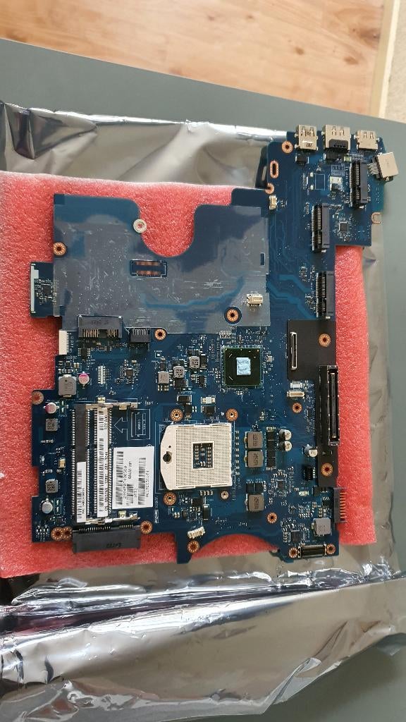 Dell Laptop Moederbord | LA-7761P | Latitude E6530 | DEFECT!, DDR3, Ophalen of Verzenden, Niet werkend, RPGA-989