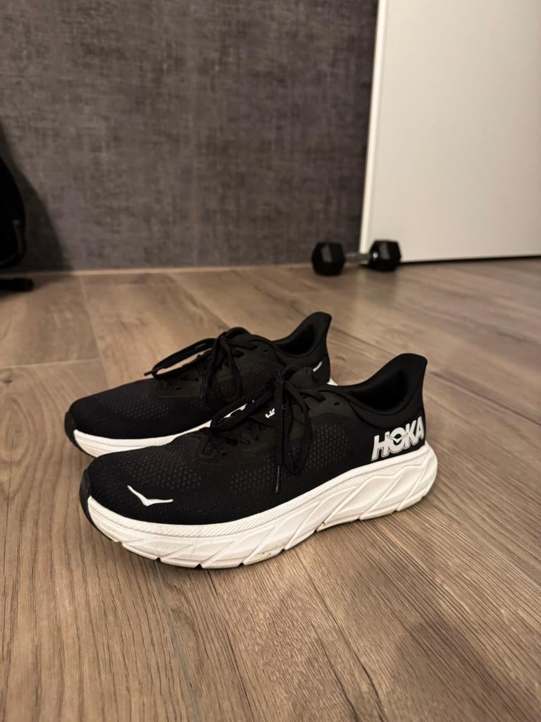 HOKA Arahi 7 (maat 44), Hardloopschoenen, Zo goed als nieuw, Hardlopen, Ophalen