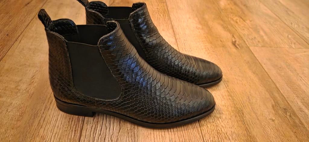 Dames  leren enkellaarsjes, Ophalen of Verzenden, Zo goed als nieuw, Zwart