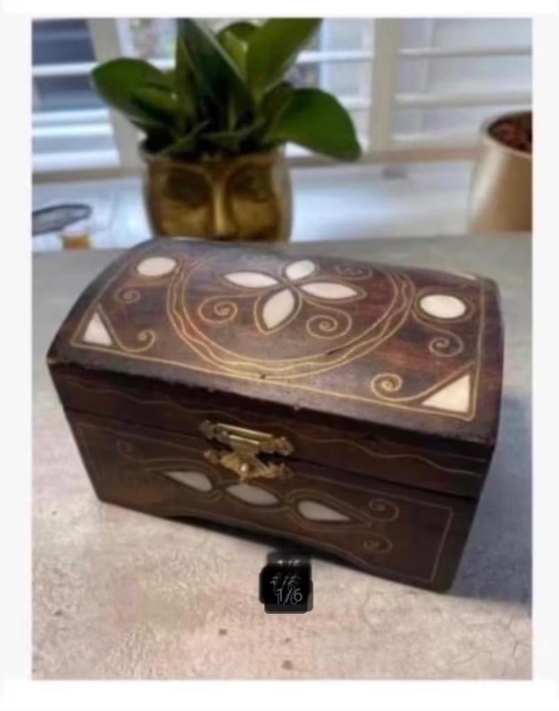 Houten kist ingelegd koperdraad en parelmoer 12 x 8 x 7 cm, Huis en Inrichting, Minder dan 50 cm, 50 tot 100 cm, Ophalen of Verzenden