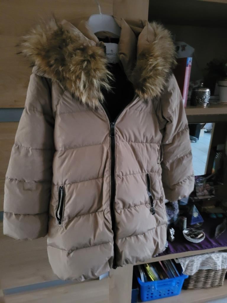 Originele beige Moncler jas mt. M, Ophalen of Verzenden, Nieuw, Beige
