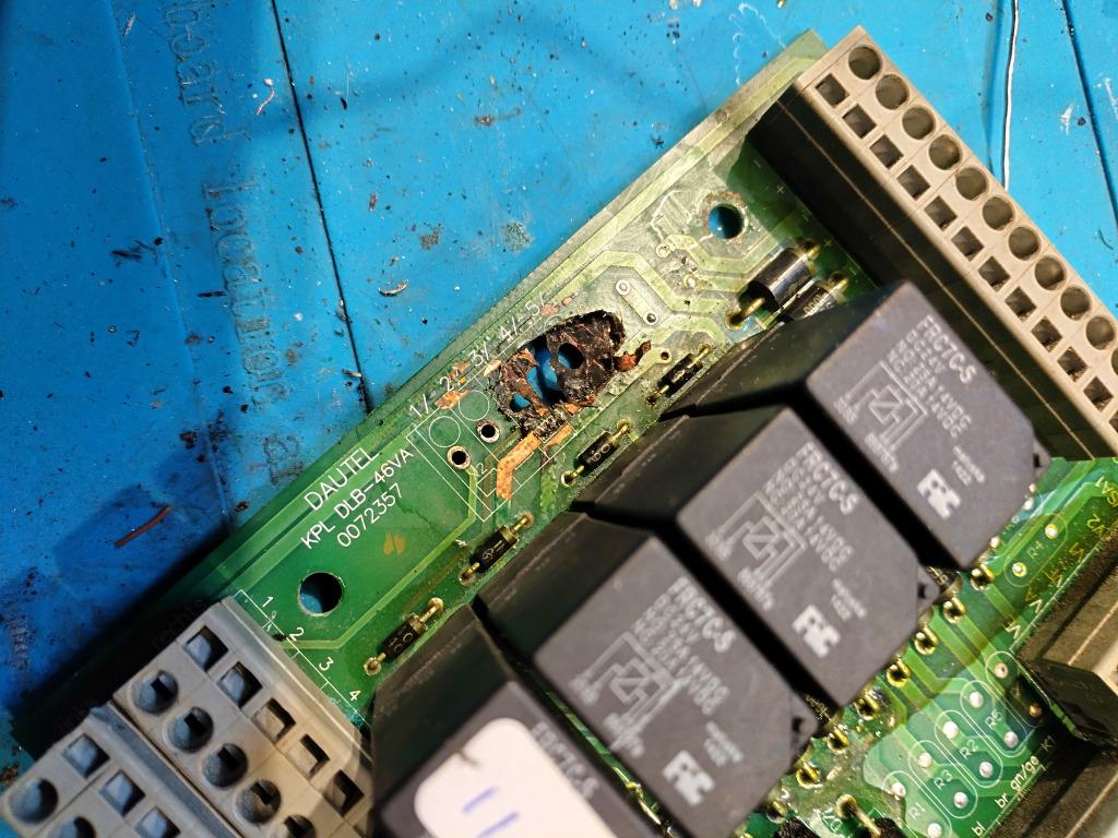 printplaat reparatie, Ophalen of Verzenden, Zo goed als nieuw