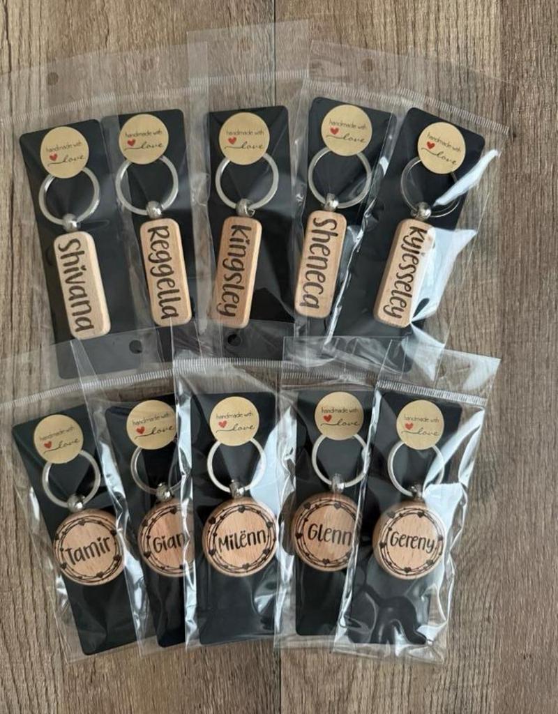 Gepersonaliseerde dubbelzijdig houten sleutelhangers cadeau, Ophalen, Nieuw