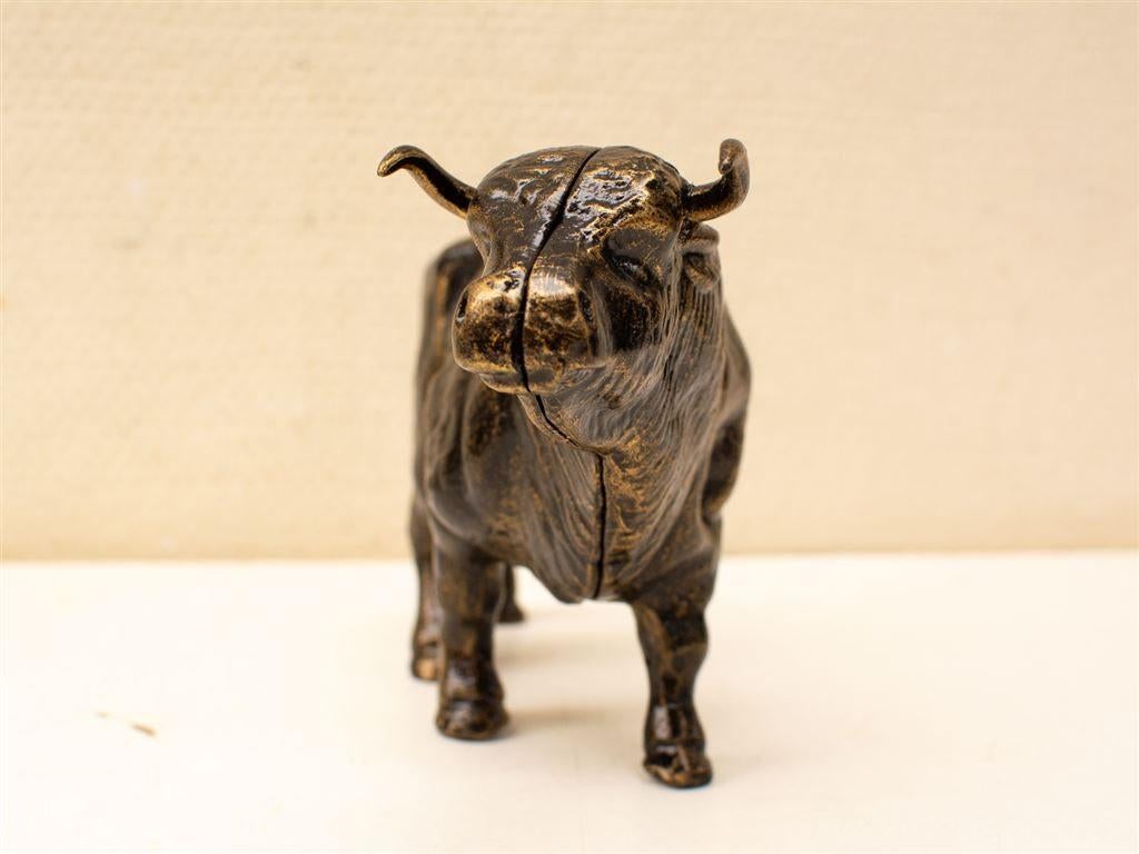 beeld van een stier 36845, Verzamelen, Beelden en Beeldjes, Ophalen of Verzenden, Gebruikt, Dier