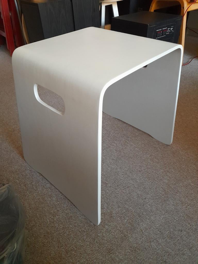 Witte krukje plywood hout Benjamin Ikea  - nette staat, Ophalen, Zo goed als nieuw, Hout