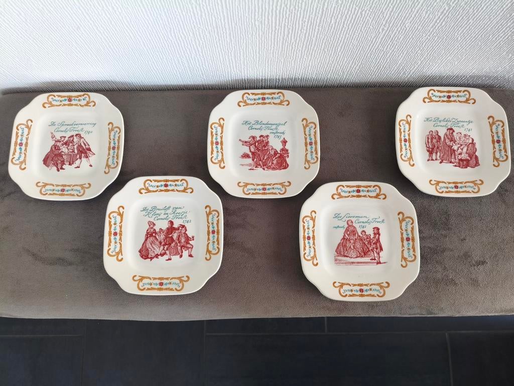 Vijf vierkante vintage gebaksbordjes Boch Freres la Louviere, Antiek en Kunst, Ophalen of Verzenden