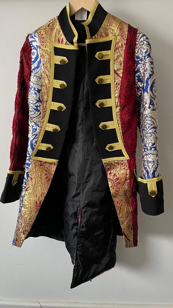 Carnavalsjas Markiezen Maat 38 (S/36), Verzenden, Gedragen