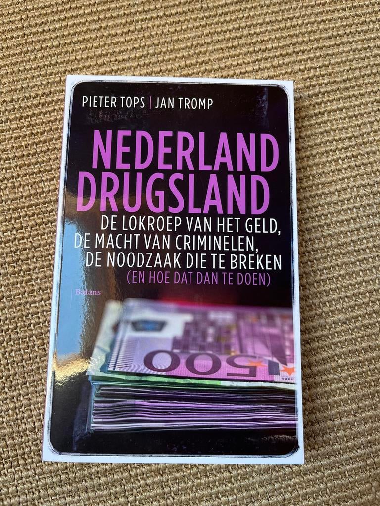 Jan Tromp - Nederland drugsland, Boeken, Ophalen of Verzenden, Zo goed als nieuw, Jan Tromp; Pieter Tops