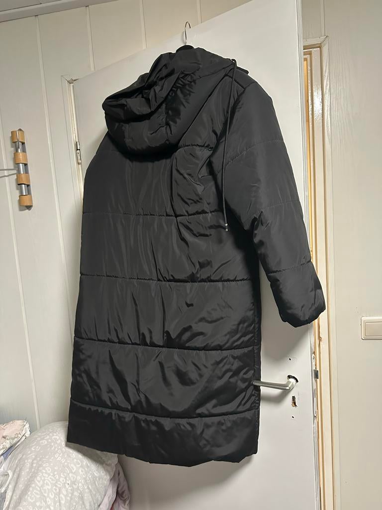 Zwarte winterjas - Nieuw!, Kleding | Dames, Jassen | Winter, Ophalen of Verzenden, Nieuw, Zwart