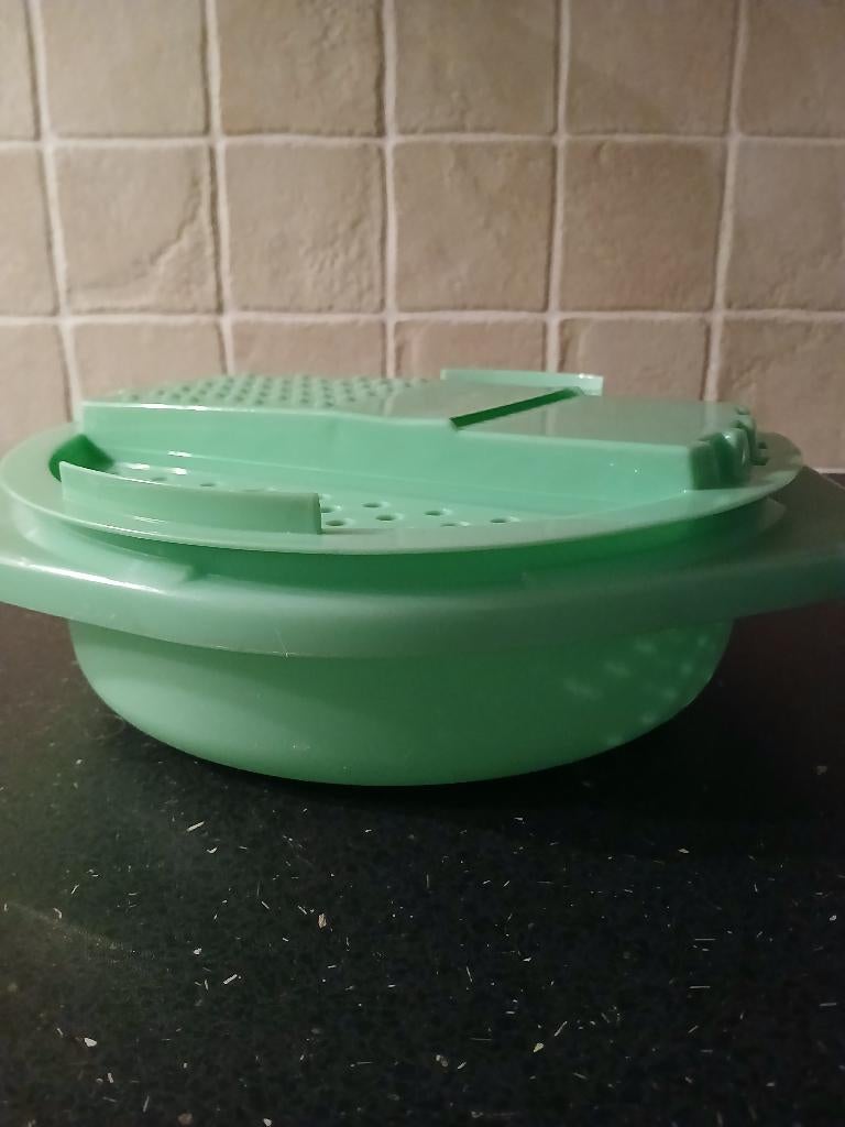Tupperware vintage kunststof rasp, Ophalen of Verzenden, Zo goed als nieuw, Groen, Overige typen