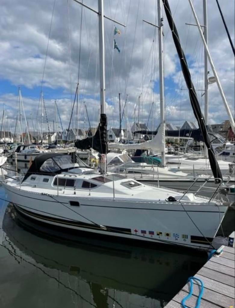 Feeling 326 Zeiljacht - Goed Onderhouden, Watersport en Boten, Kajuitzeilboten en Zeiljachten, Zo goed als nieuw, Tourjacht of Cruiser