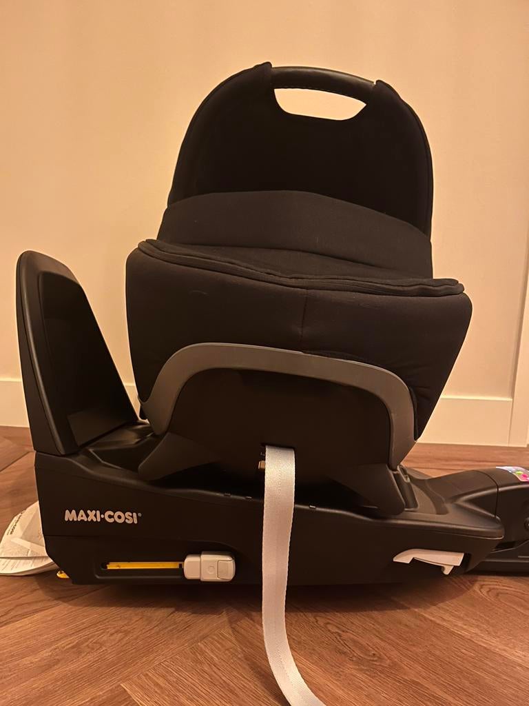 Te huur! Auto reiswieg Maxi-Cosi Jade + base, Ophalen of Verzenden, Zo goed als nieuw, Isofix, 0 t/m 13 kg
