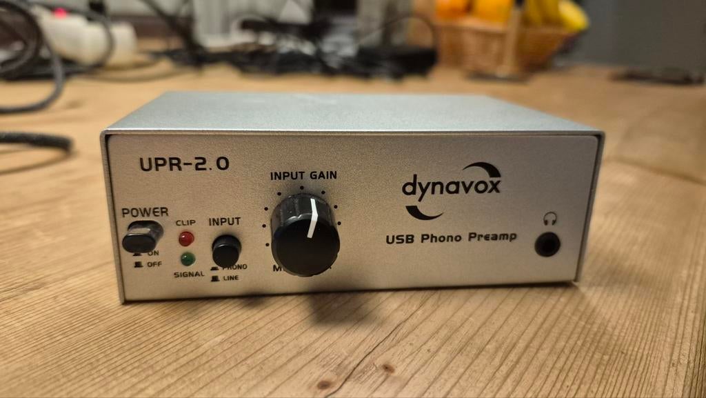 Dynavox voorversterker - Nieuwstaat, Ophalen of Verzenden, Zo goed als nieuw, Minder dan 60 watt, Overige merken