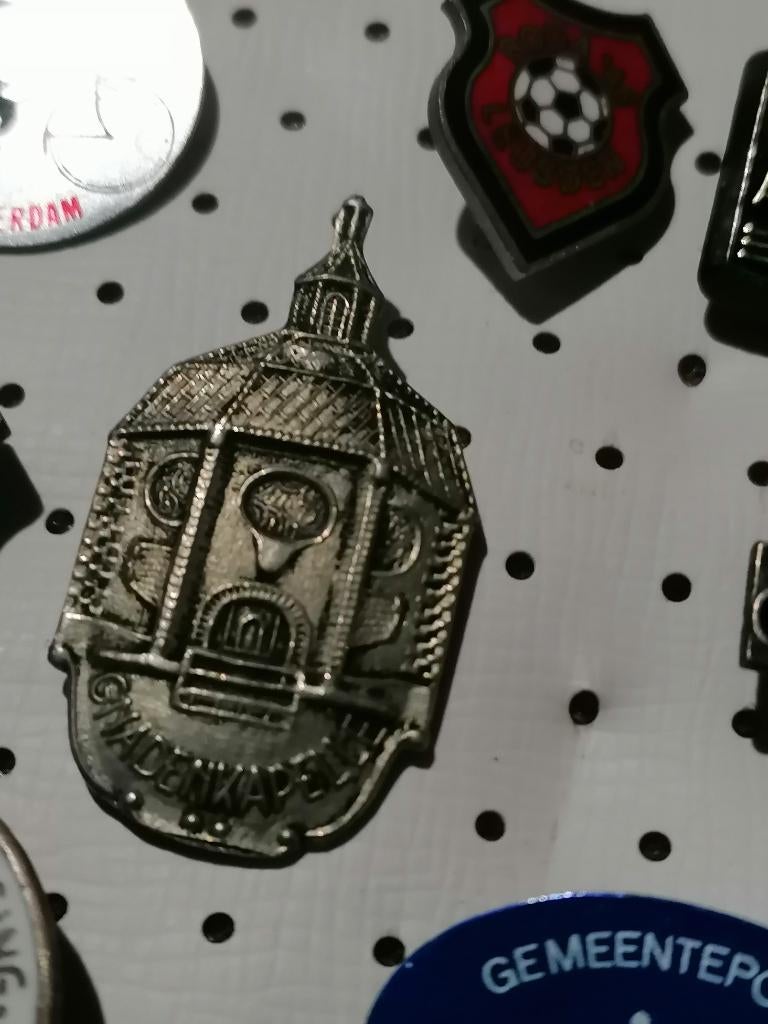 SPELD GNADEKAPELLE, Ophalen of Verzenden, Gebruikt, Stad of Land, Speldje of Pin