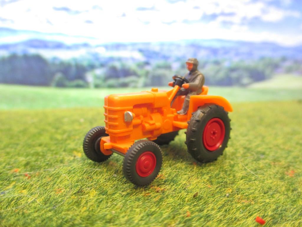 Deutz-Fahr DX 4.70 - Wiking 386 met dunne trekhaak, Ophalen of Verzenden, Zo goed als nieuw, Hijskraan, Tractor of Landbouw, Wiking