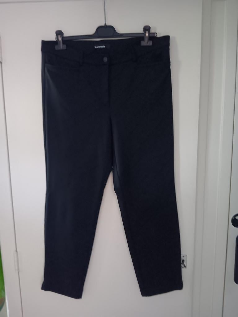 Zwart bewerkte broek Cambio mt: 46, Kleding | Dames, Broeken en Pantalons, Zwart, Maat 46/48 (XL) of groter, Ophalen of Verzenden