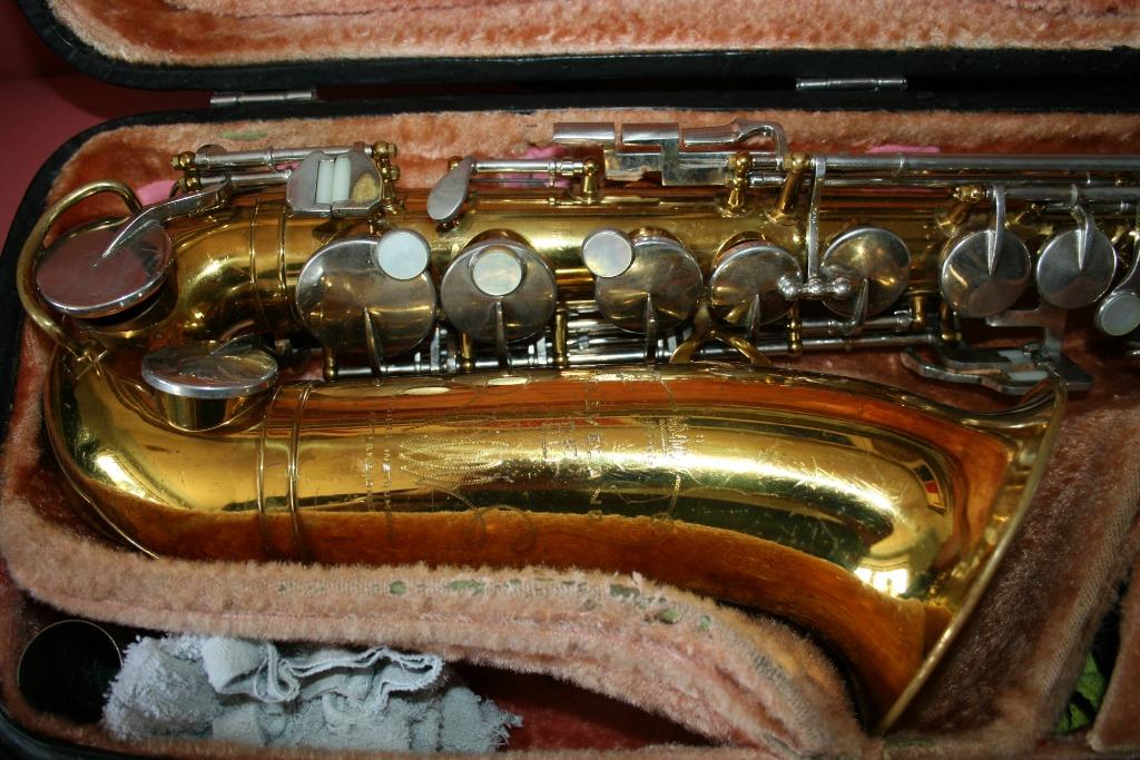 Saxophoon king Alt amerkaanse sax. 1960, Ophalen of Verzenden, Gebruikt, Houtblazer, Met koffer of draagtas