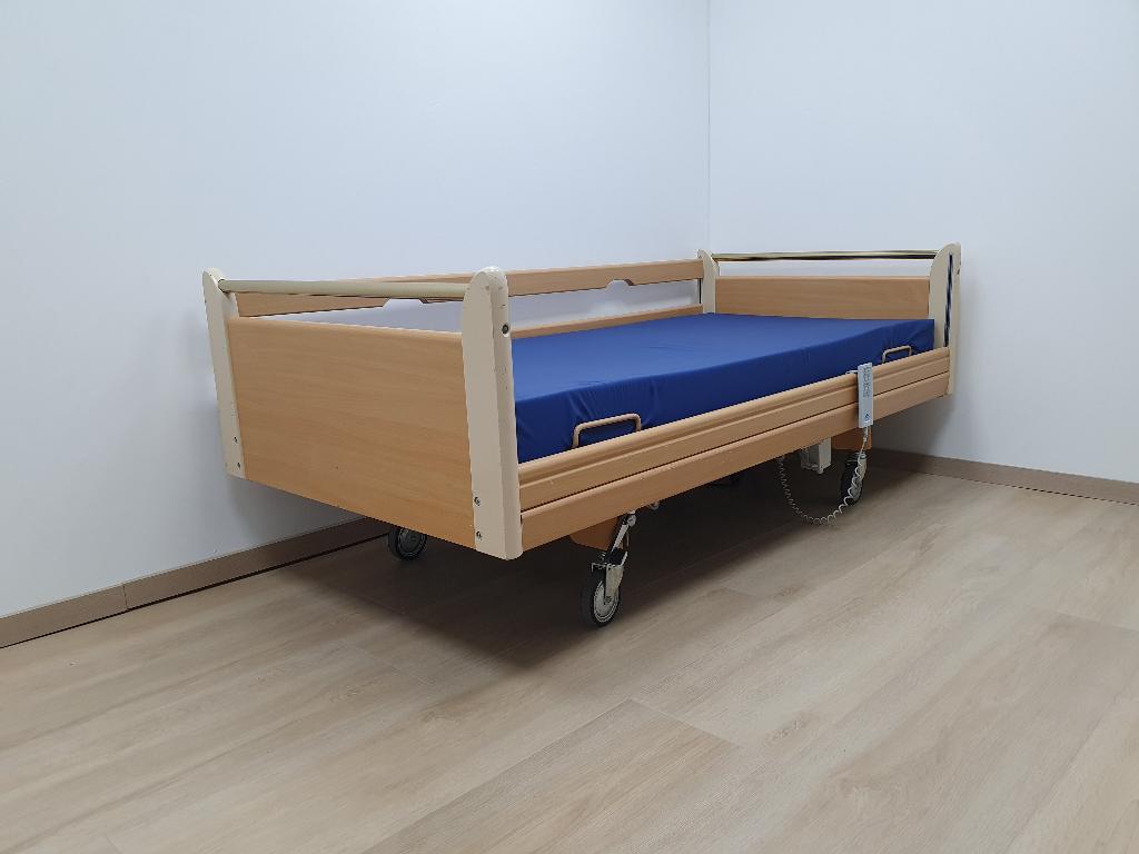 Verpleeg bed - zorgbed - hooglaag bed - Stiegelmeyer bed, Verzenden, Zo goed als nieuw, Info@thuiszorgbedvoordeel.nl, De Grift 1