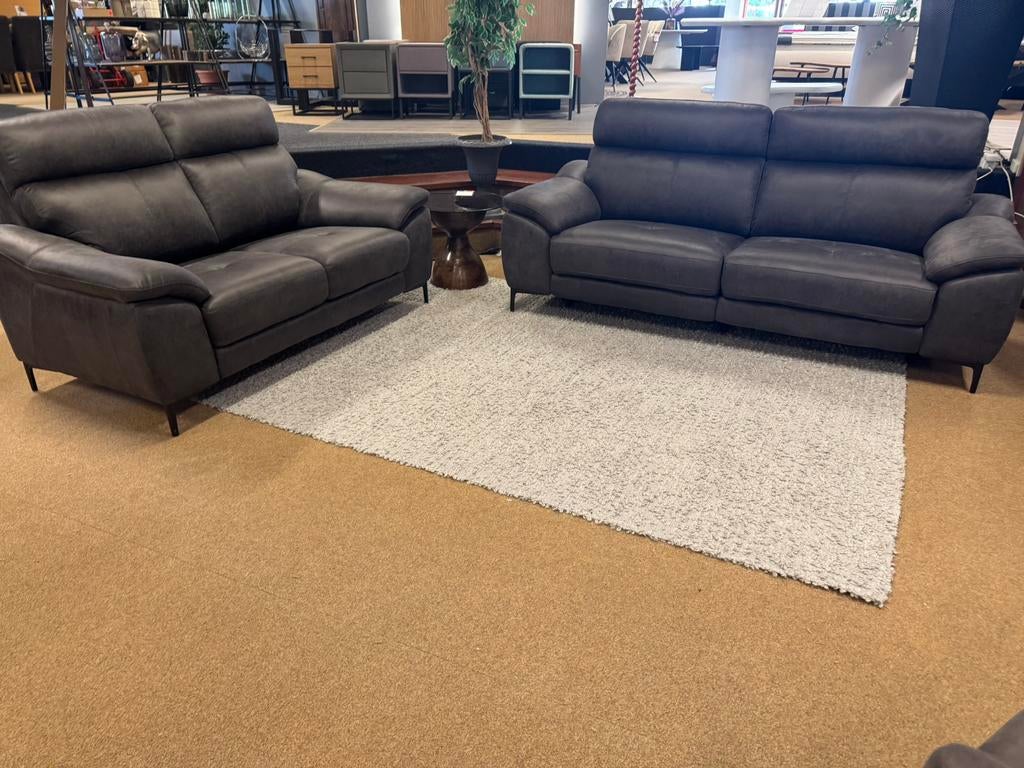 Bankstel 3+2 zits Elektrisch verstelbaar Antraciet lederstof, Huis en Inrichting, Banken | Bankstellen, #Bankstel#Lederstof#Antraciet#Landelijk