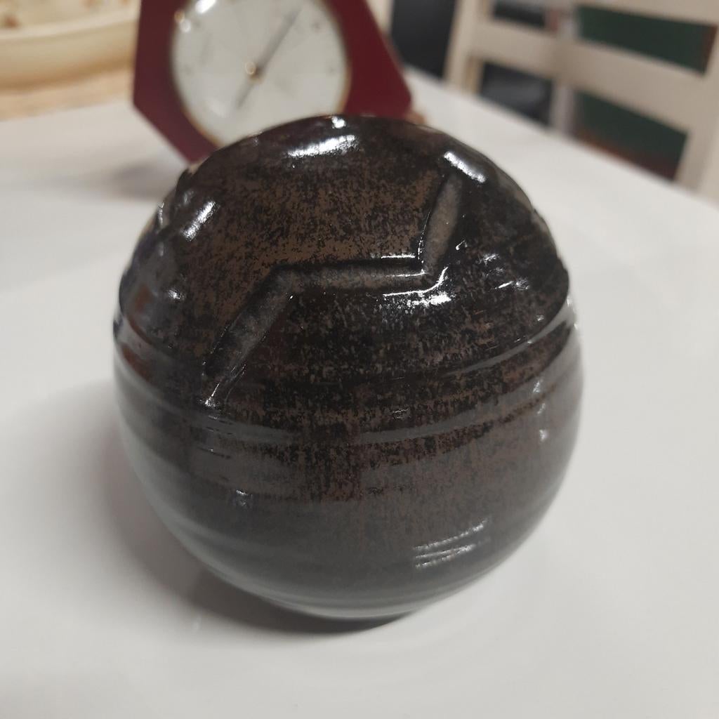 Unieke handgedraaide spaarpot van Adrie Moerings, Ophalen of Verzenden, Zo goed als nieuw, Steen, Aardewerk of Keramiek, Dier