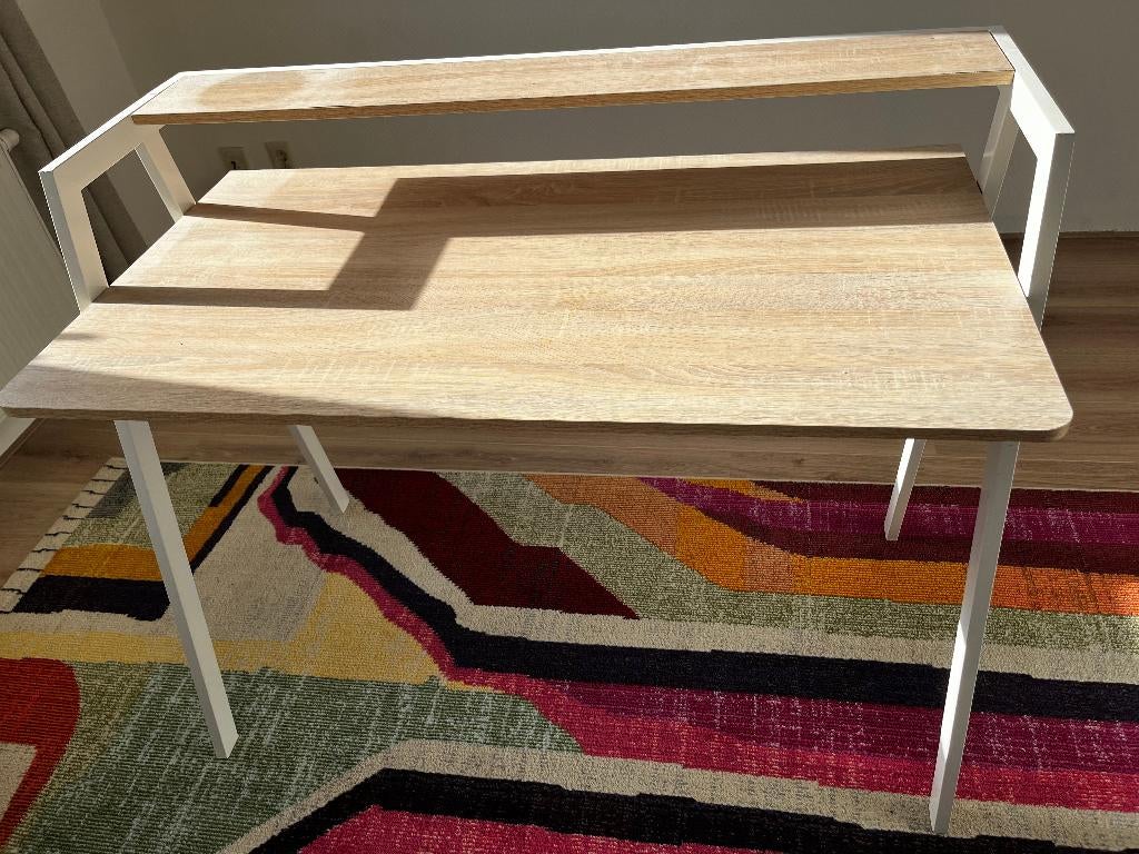 Modern light‑wood desk with a white metal frame, Ophalen, Metaal, Zo goed als nieuw, Overige merken