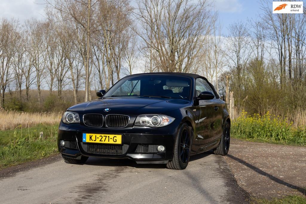 BMW 1-serie Cabrio 120i M uitvoering Nieuw APK, Auto's, Euro 5, Achterwielaandrijving, 4 cilinders, Cabriolet