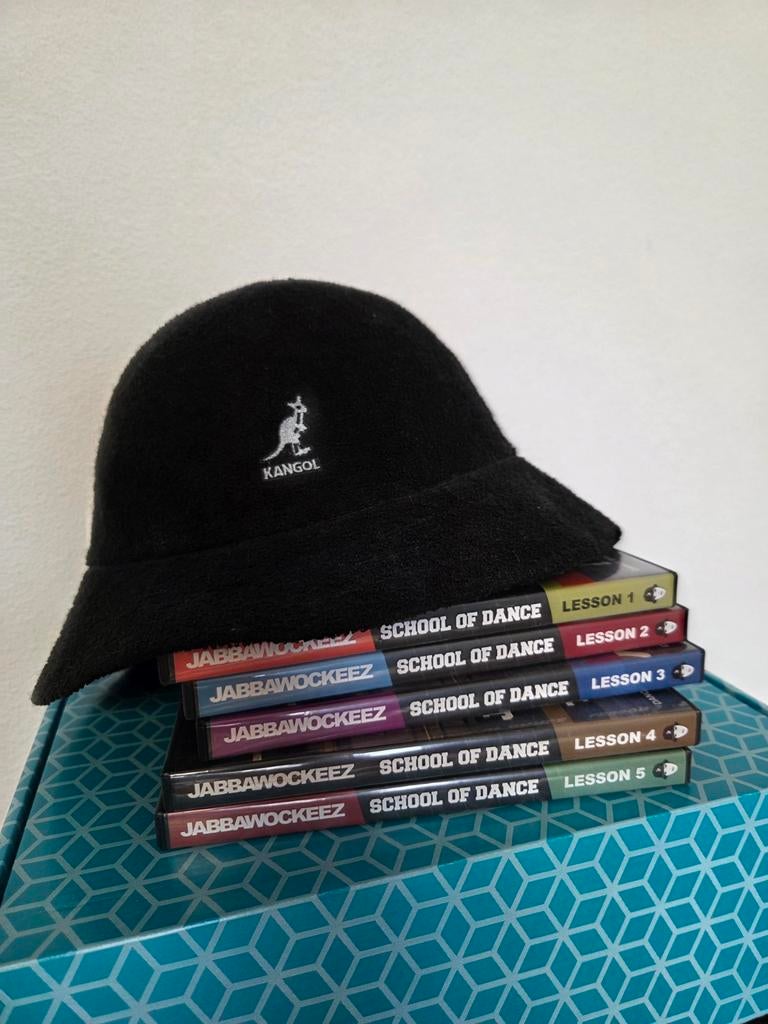 Jabbawockeez School of Dance 5 delig, Kangol M Bucket, Cursus of Instructie, Yoga, Fitness of Dans, Alle leeftijden, Ophalen of Verzenden