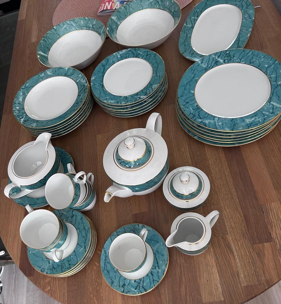 Compleet serviesgoed, Ophalen