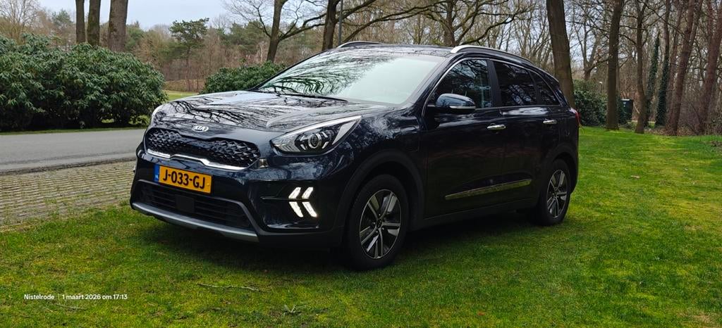 Kia Niro,  PHEV 54km electrisch,141pk 2020 Dynamic PLUS line, Auto's, Kia, Zwart, Blauw, Leder en Stof, 71 km/l