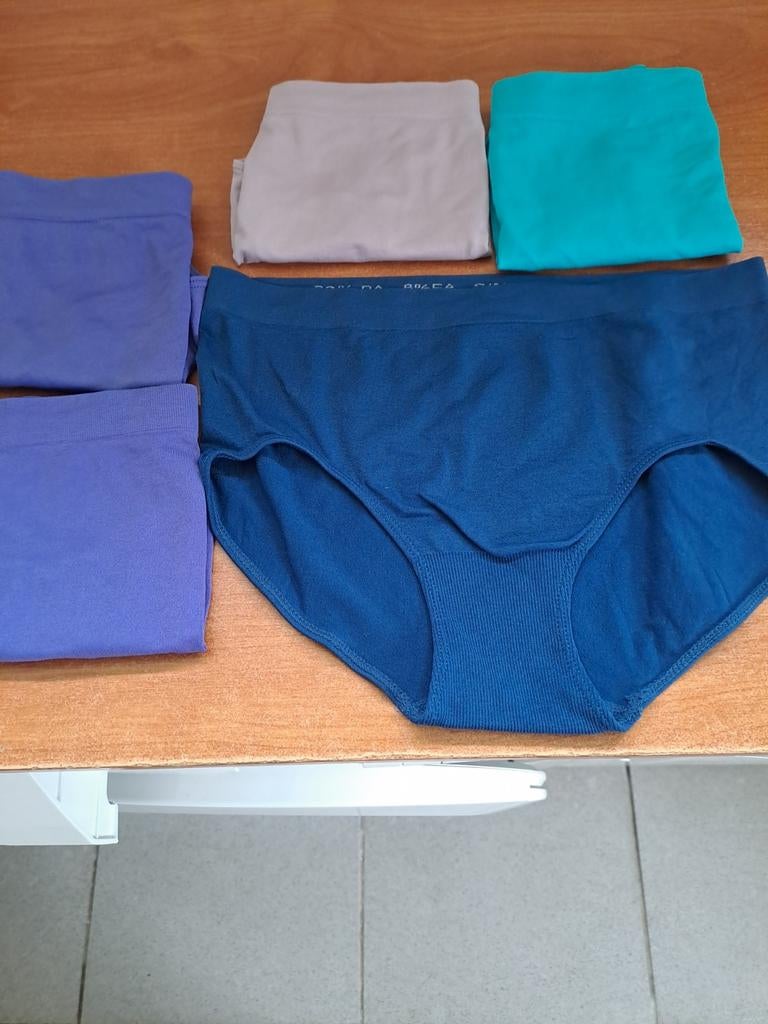 5 slips, Ophalen of Verzenden, Slip