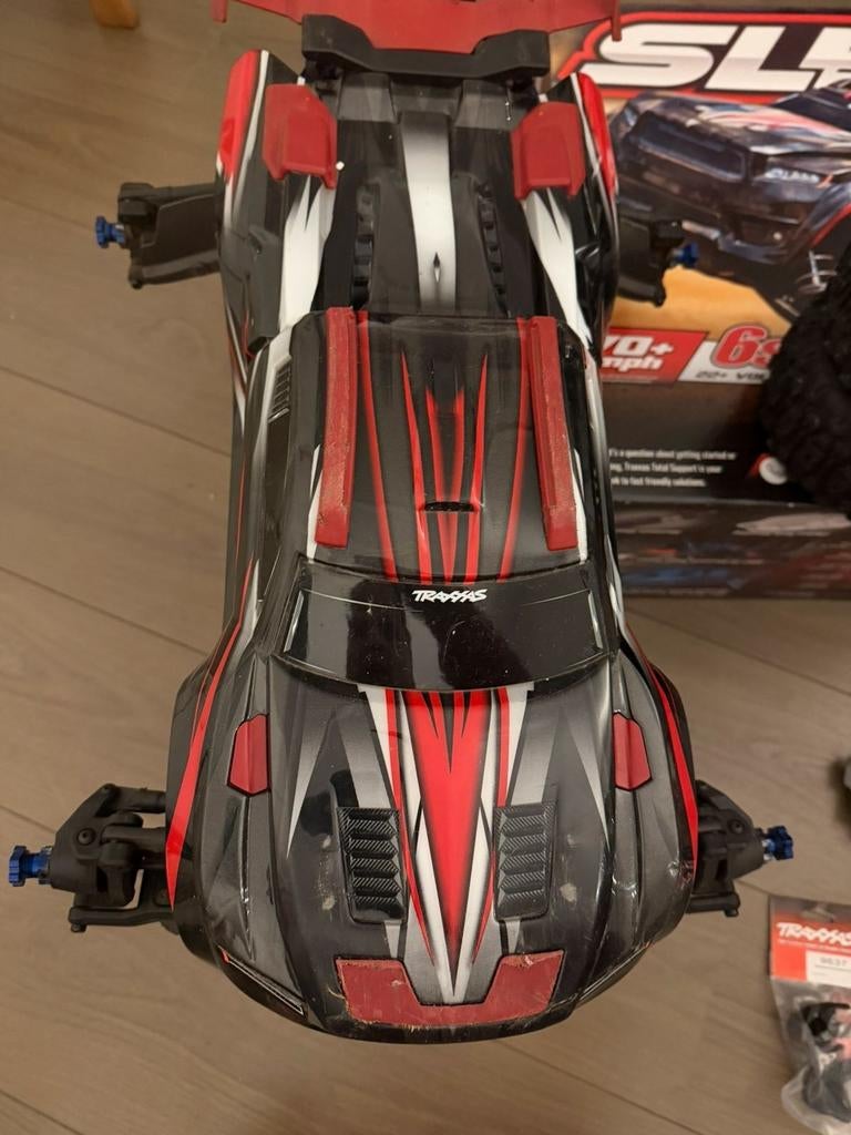 Traxxas Sledge, Hobby en Vrije tijd, Modelbouw | Radiografisch | Auto's, Elektro, Auto offroad, Ophalen of Verzenden, Zo goed als nieuw