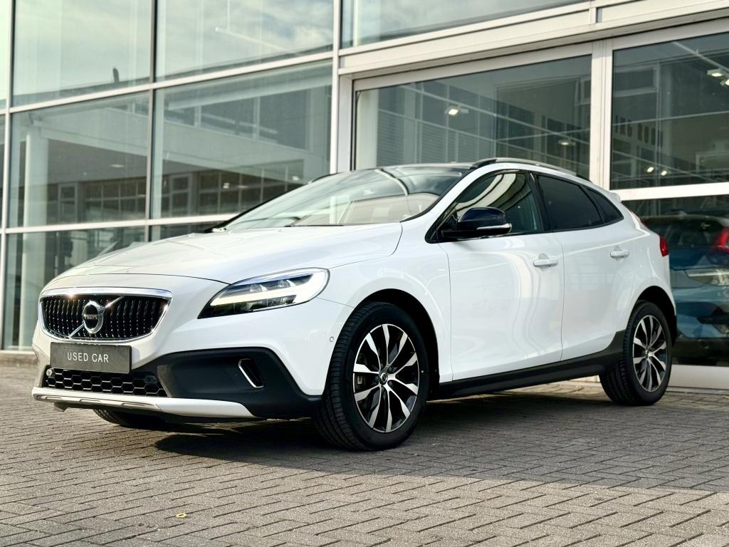Volvo V40 Cross Country T3 153PK AUT6 Polar+ Luxury| Panodak, 12 maanden, 4 cilinders, V40, Hatchback
